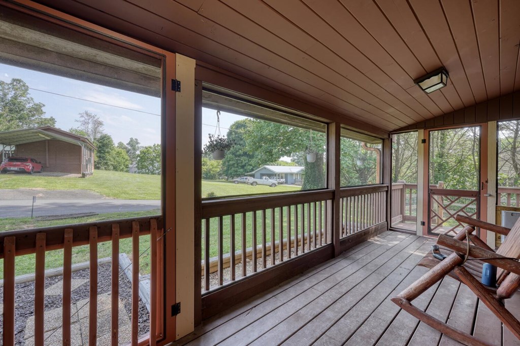 169 East Street Morganton, GA 30560 - Photo 3 of 43