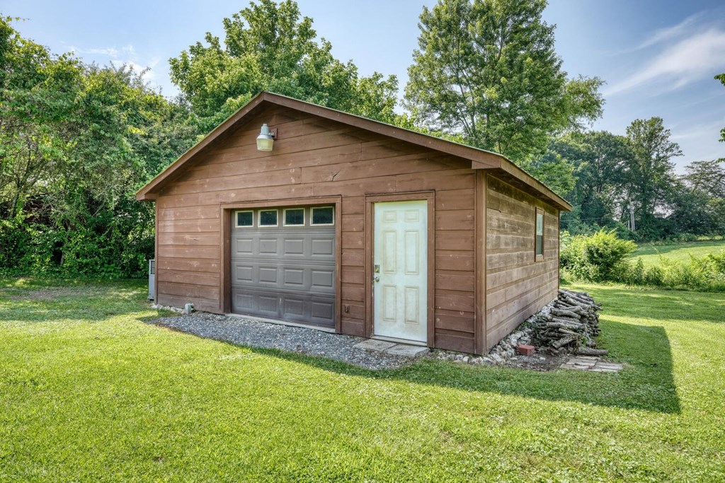 169 East Street Morganton, GA 30560 - Photo 36 of 43