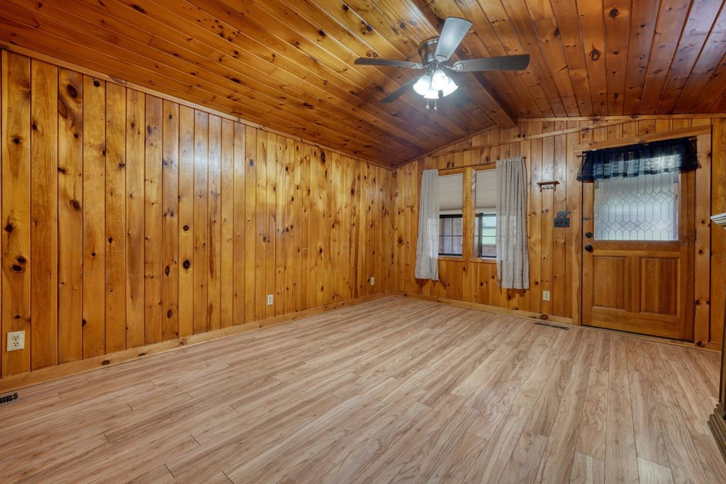 169 East Street Morganton, GA 30560 - Photo 8 of 43