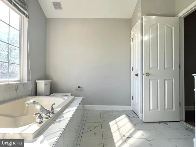 $2,600 | 2026 Weitzel Court, Frederick, MD 21702