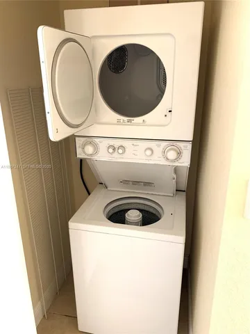 a close up view of washer and dryer