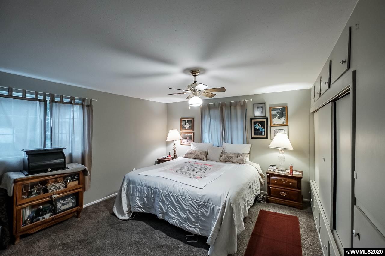 25161 Springer Road Sweet Home, OR 97386 - Photo 21 of 25 Gallery Image 21