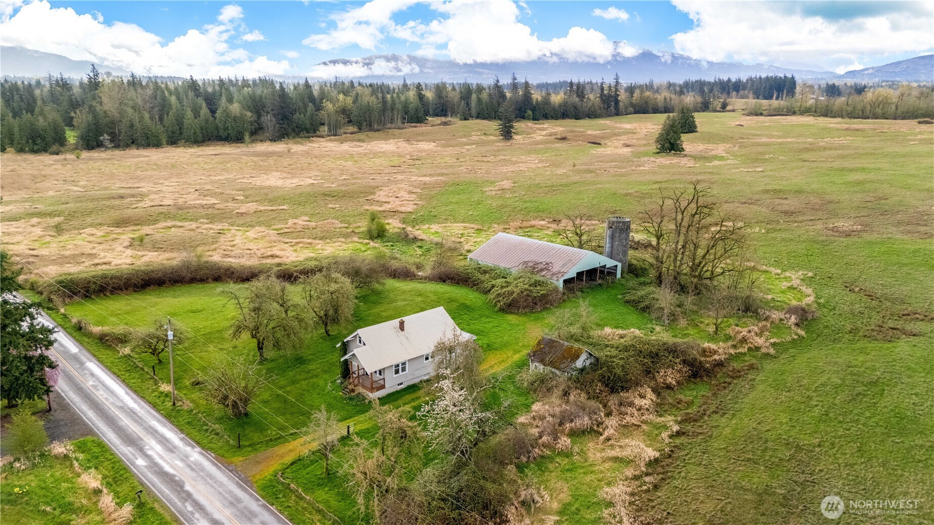 1817 Central Road Everson, WA 98247 - Photo 1 of 19 Gallery Image 1