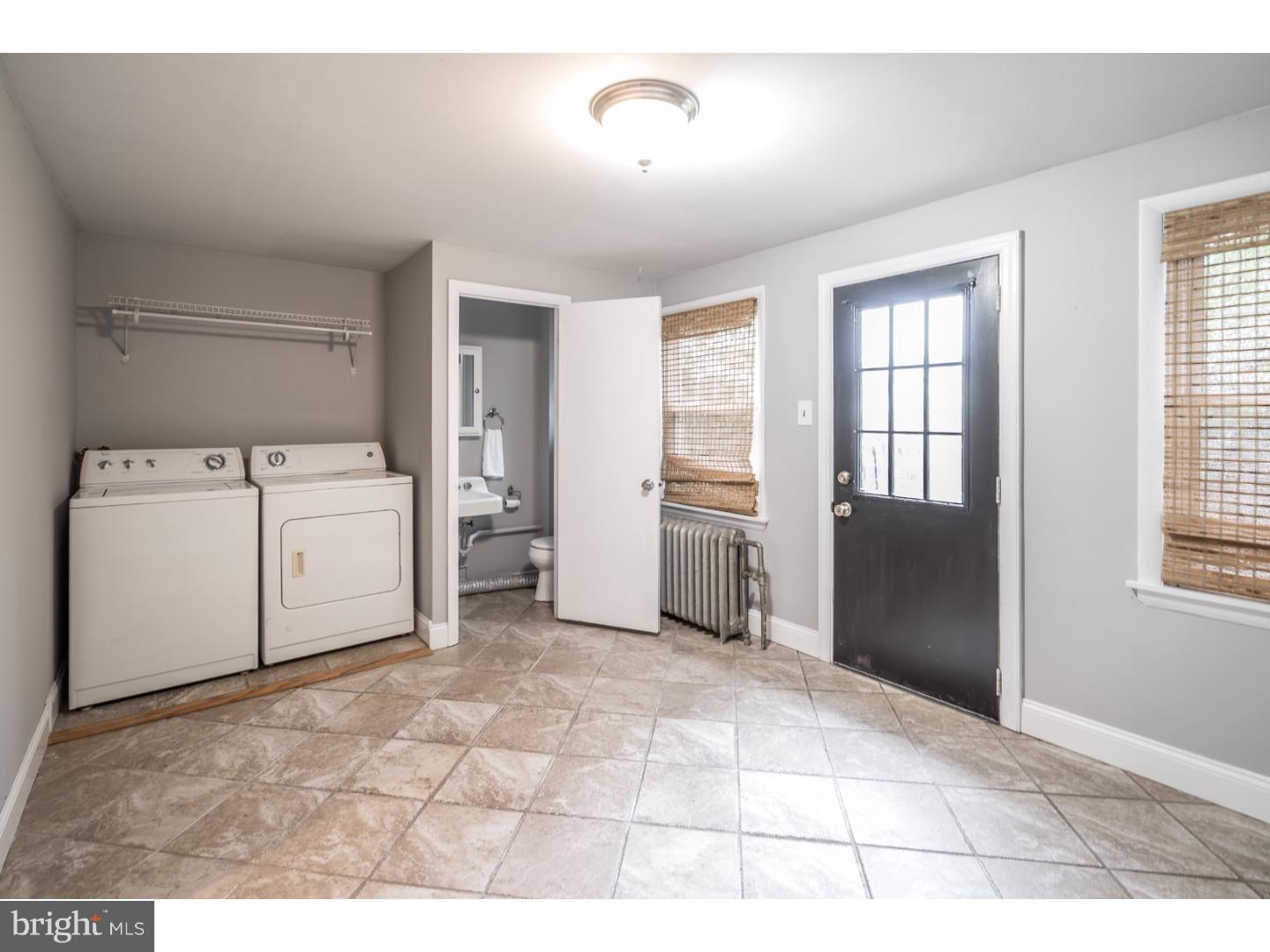 132 Krams Avenue Philadelphia, PA 19127 - Photo 11 of 19