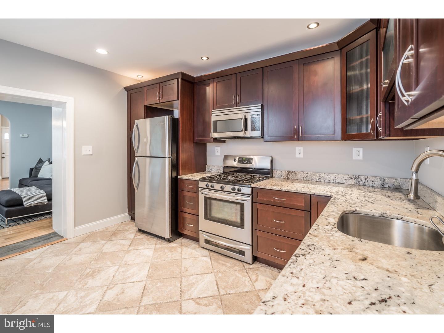 132 Krams Avenue Philadelphia, PA 19127 - Photo 9 of 19