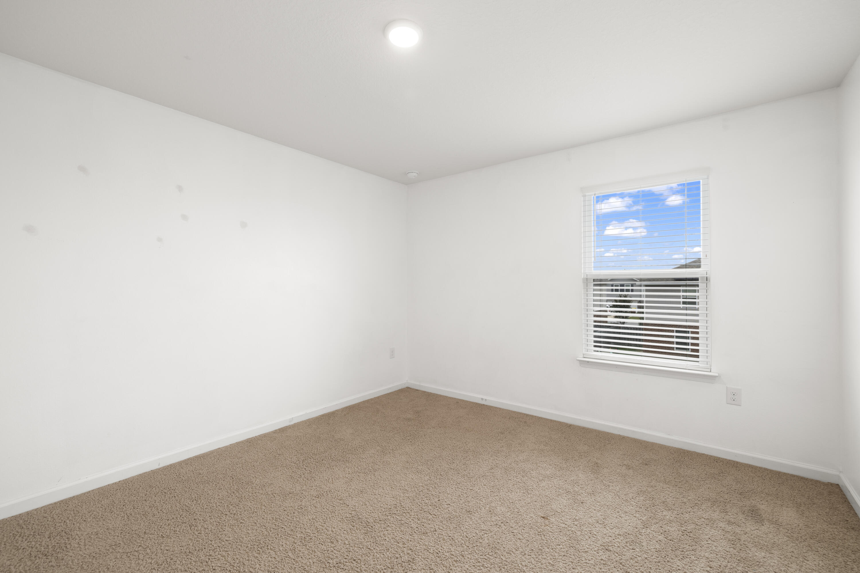 814 Moorhen Way Crestview, FL 32539 - Photo 11 of 29 a view of a window in a room