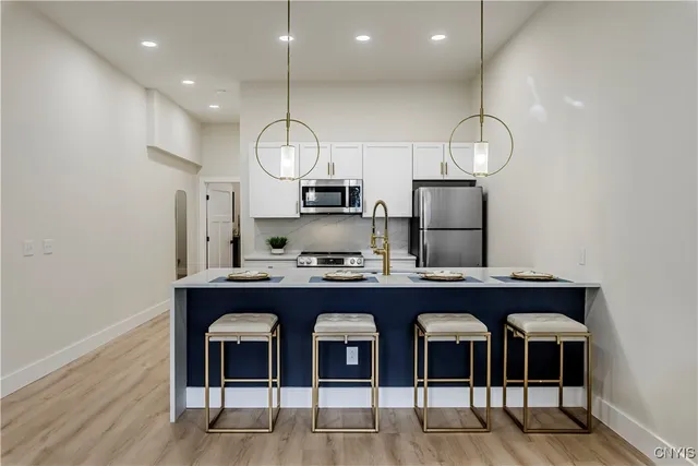 $2,000 | 1104 Main Street, Unit 8, Vienna, NY 13157