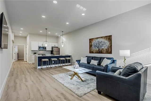 $2,000 | 1104 Main Street, Unit 8, Vienna, NY 13157