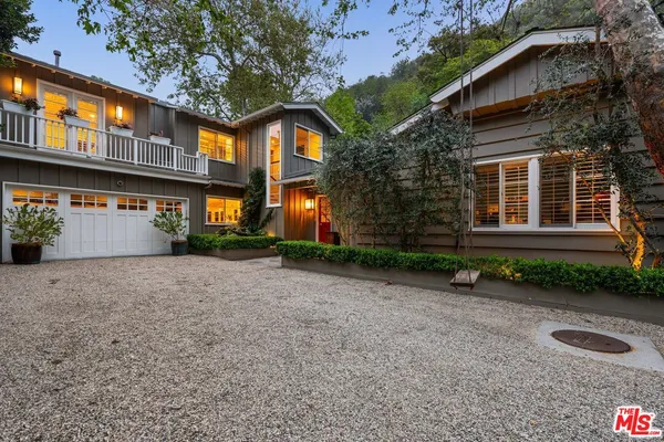 $3,995,000 | 3354 Mandeville Canyon Road, Los Angeles, CA 90049