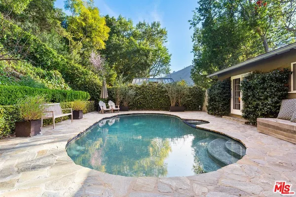 $3,995,000 | 3354 Mandeville Canyon Road, Los Angeles, CA 90049