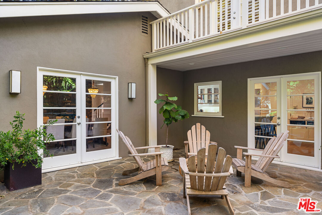 3354 Mandeville Canyon Road Los Angeles, CA 90049 - Photo 26 of 63