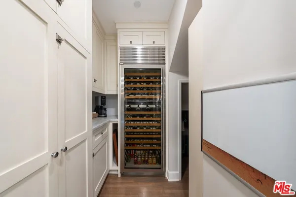 $3,995,000 | 3354 Mandeville Canyon Road, Los Angeles, CA 90049