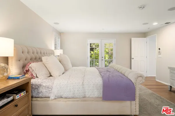$3,995,000 | 3354 Mandeville Canyon Road, Los Angeles, CA 90049