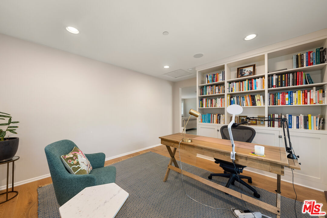 3354 Mandeville Canyon Road Los Angeles, CA 90049 - Photo 39 of 63