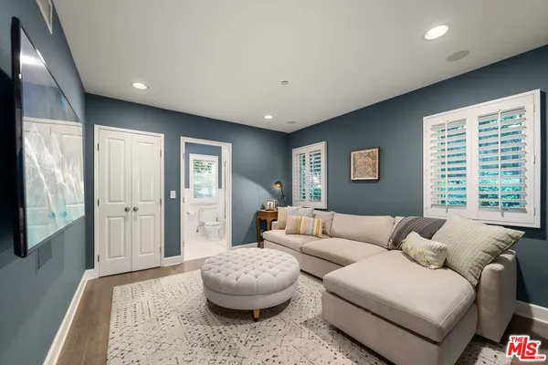 $3,995,000 | 3354 Mandeville Canyon Road, Los Angeles, CA 90049