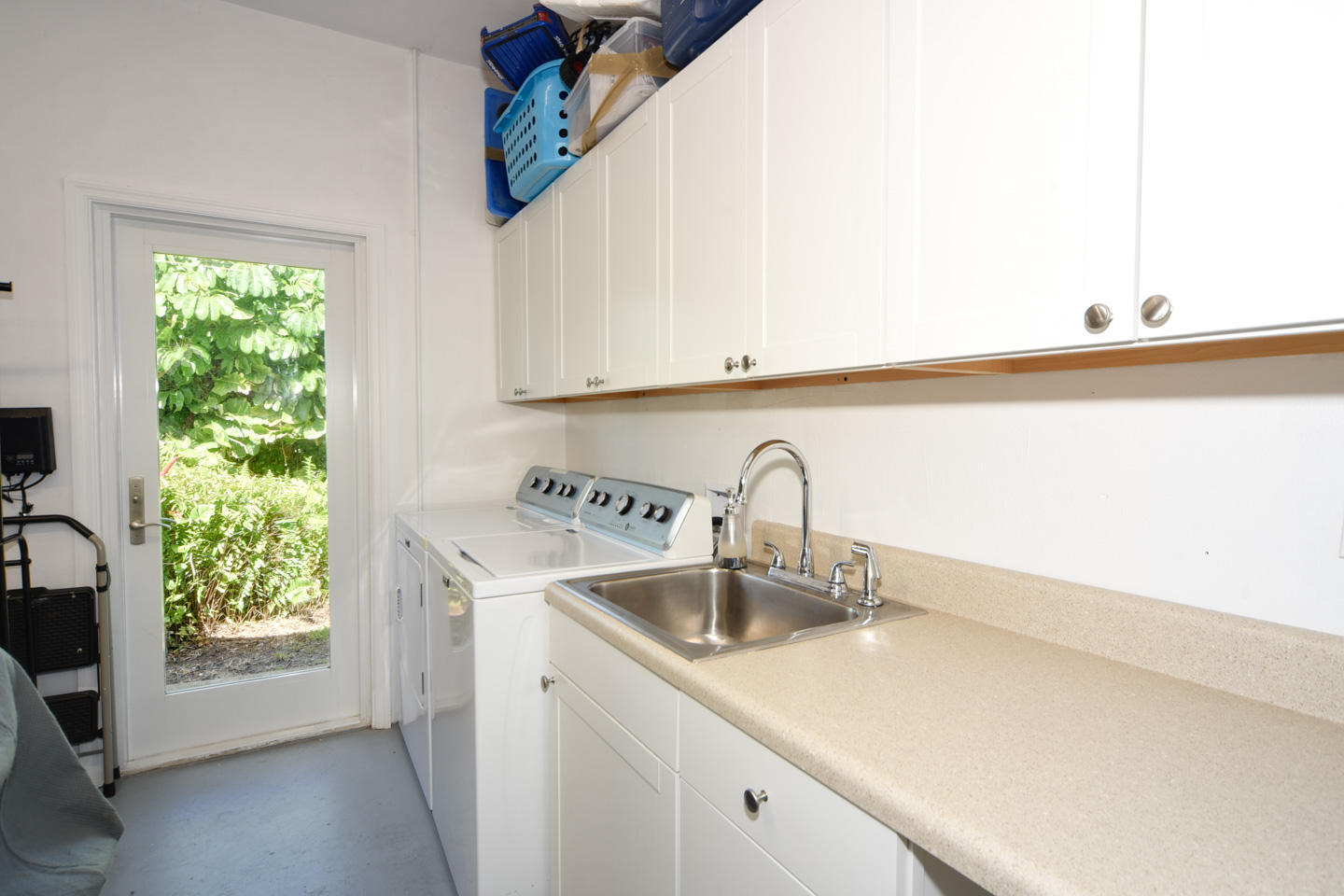 110 Southwest 11th Avenue Boca Raton, FL 33486 - Photo 35 of 35 33 Laundry Room - in Garage