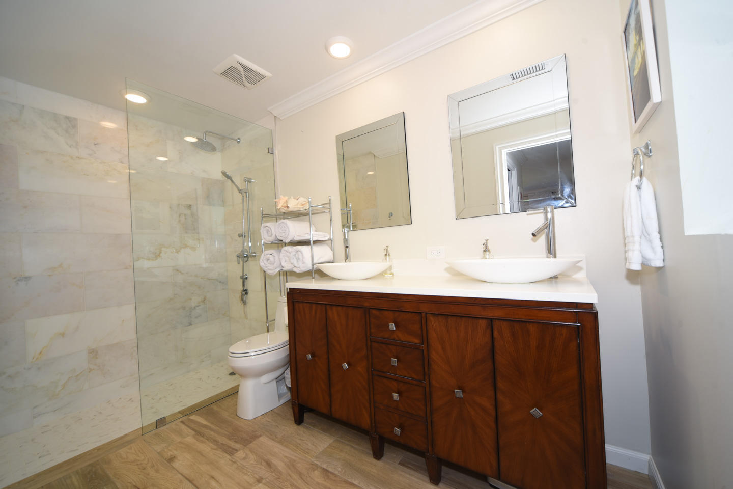 110 Southwest 11th Avenue Boca Raton, FL 33486 - Photo 10 of 35 09 Master Bathroom