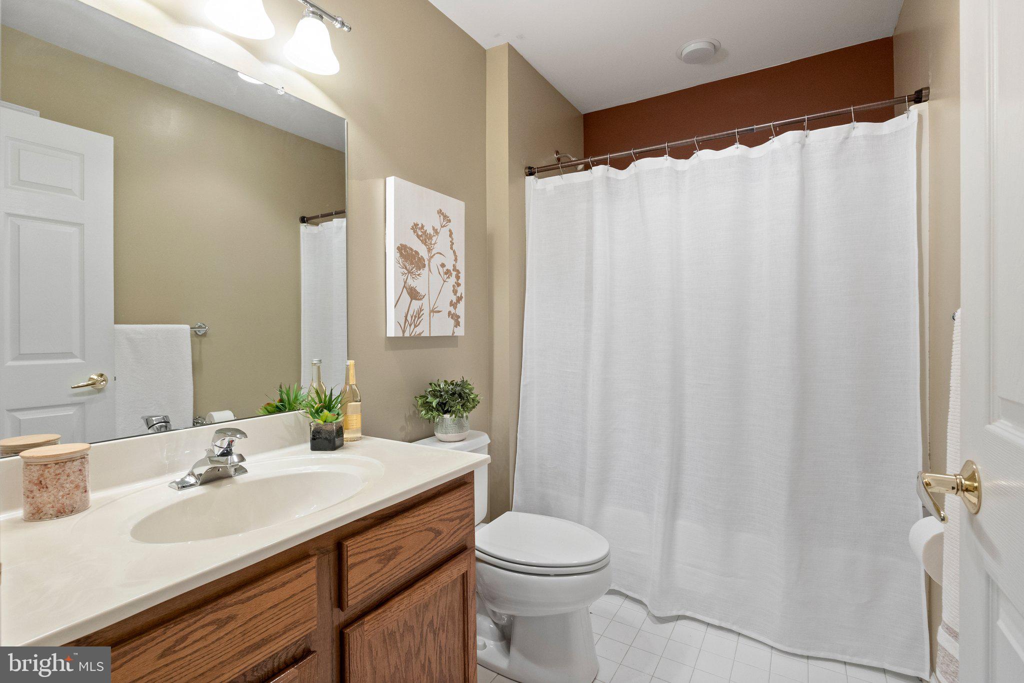 35 Goldfields Avenue Langhorne, PA 19047 - Photo 23 of 30 2nd Full Bath