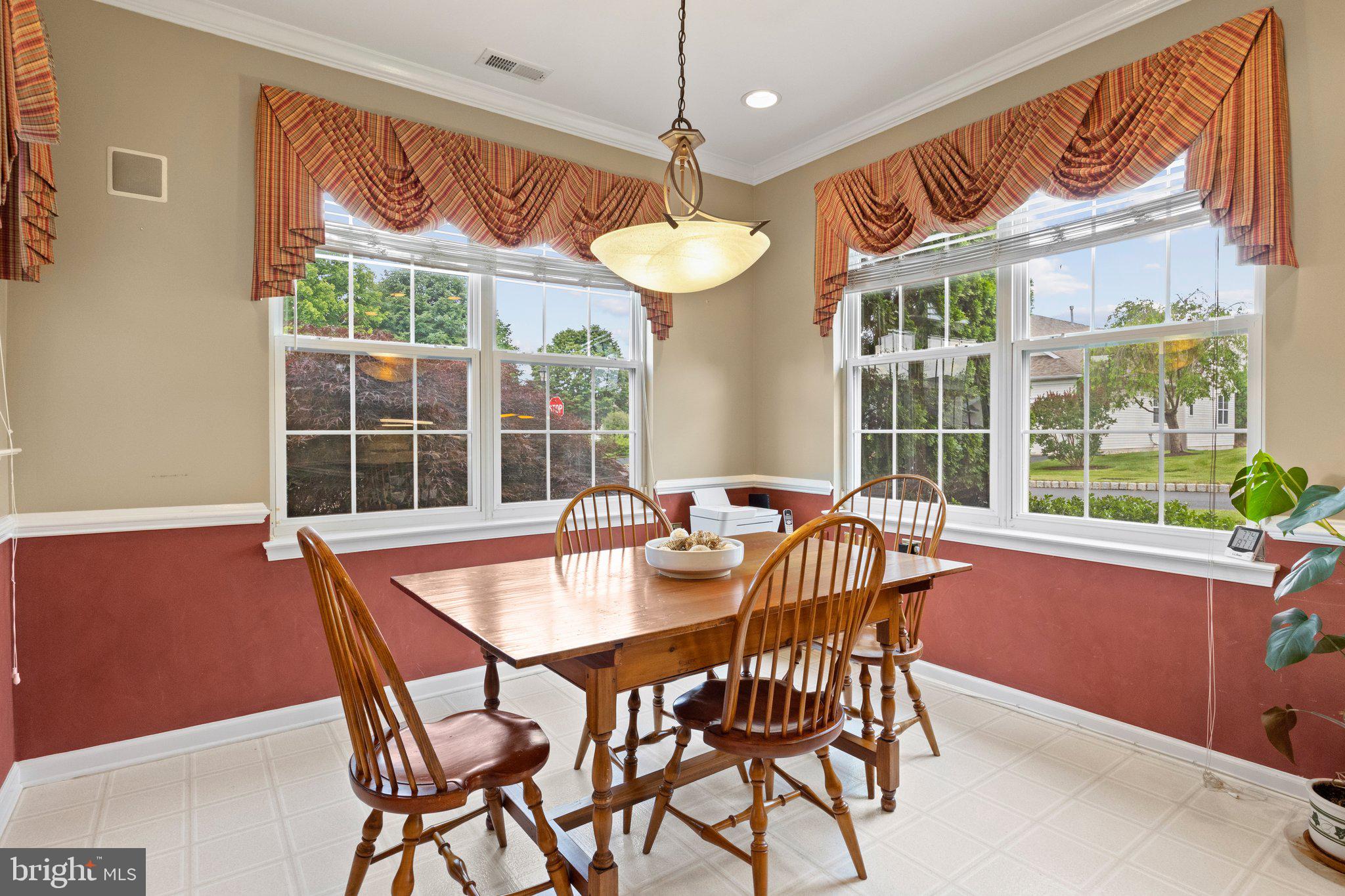 35 Goldfields Avenue Langhorne, PA 19047 - Photo 9 of 30 Breakfast Nook