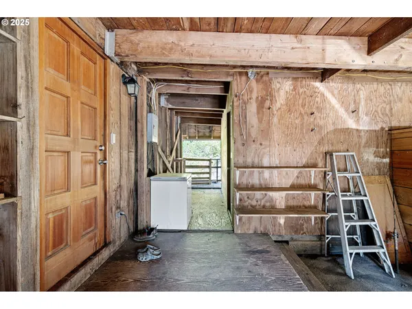 $1,750,000 | 89731 Indian Creek Road, Swisshome, OR 97480