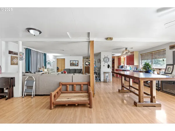 $1,750,000 | 89731 Indian Creek Road, Swisshome, OR 97480