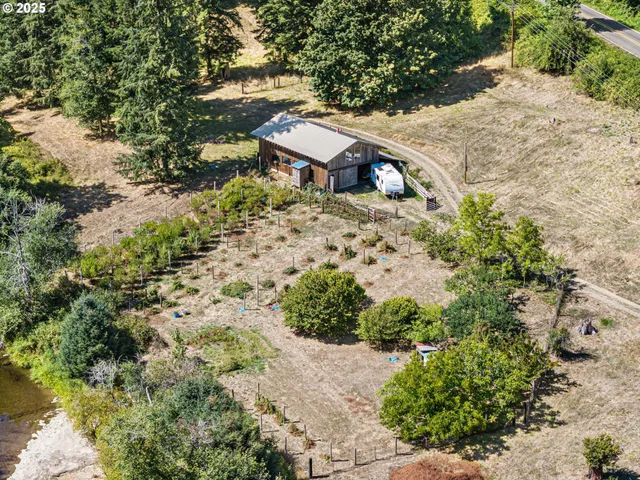 a view of outdoor space