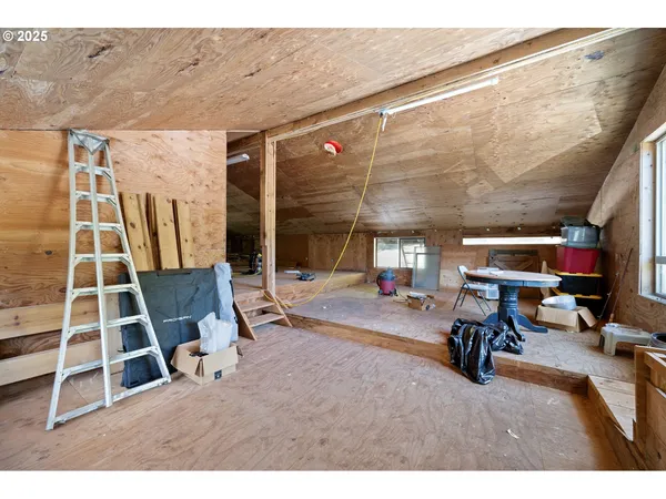 $1,750,000 | 89731 Indian Creek Road, Swisshome, OR 97480