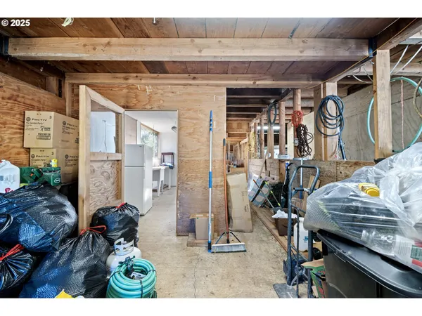 $1,750,000 | 89731 Indian Creek Road, Swisshome, OR 97480