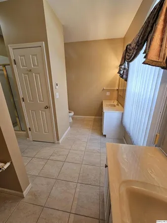 $450,000 | 128 Knollwood, Quincy, IL 62301