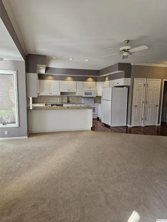 $450,000 | 128 Knollwood, Quincy, IL 62301