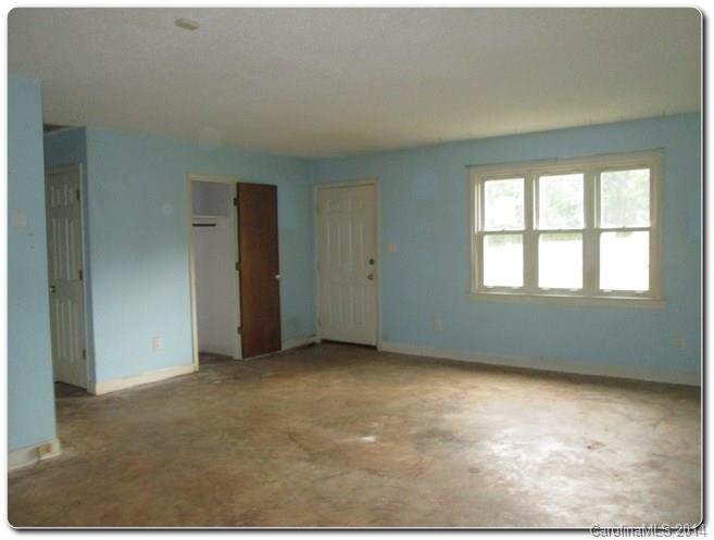 10709 Brief Road Charlotte, NC 28227 - Photo 5 of 13 Gallery Image 5