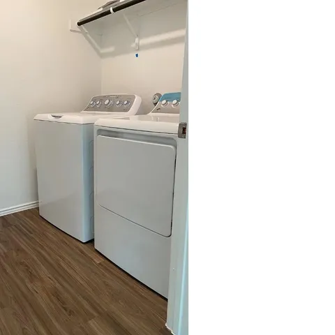 $1,950 | 203 Arnage Drive, Hutto, TX 78634