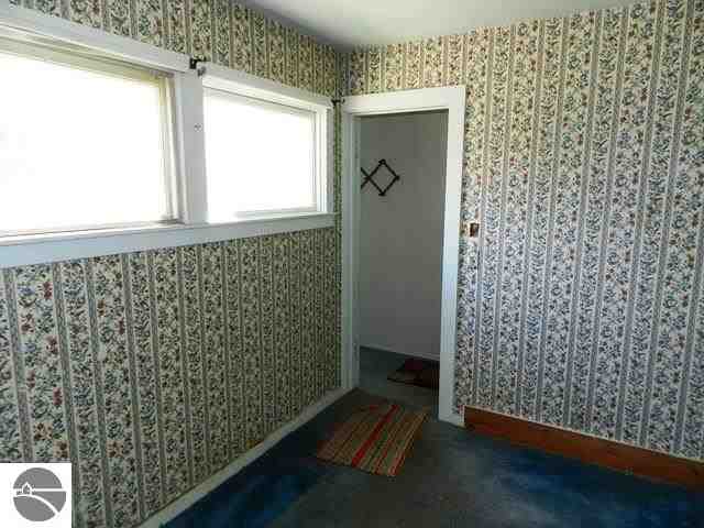 10456 Center Road Traverse City, MI 49686 - Photo 37 of 58 1748250-36.JPG