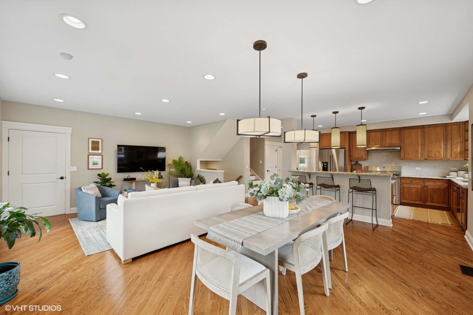 234 East St Charles Road Elmhurst, IL 60126 - Photo 17 of 52