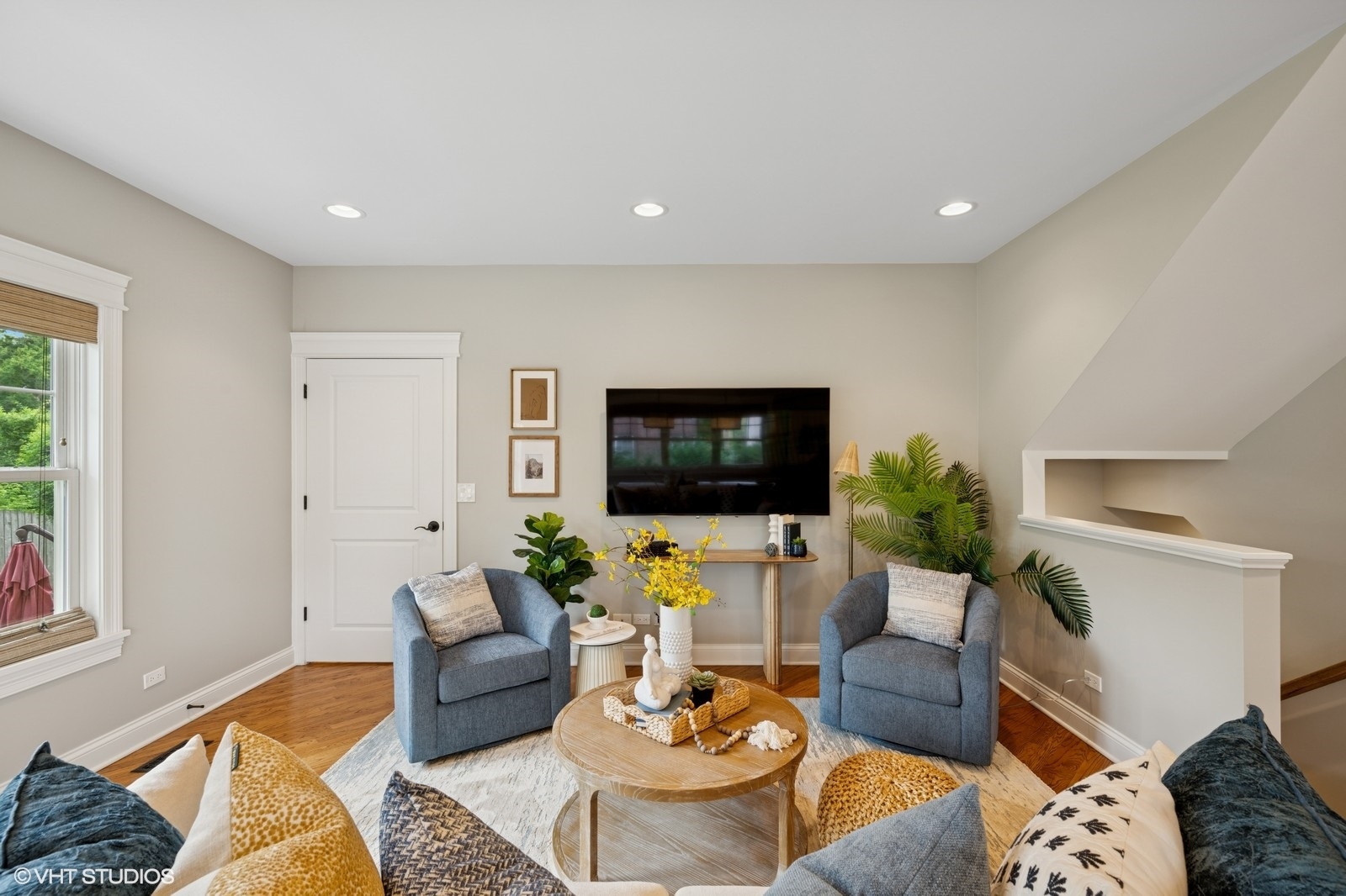 234 East St Charles Road Elmhurst, IL 60126 - Photo 8 of 52