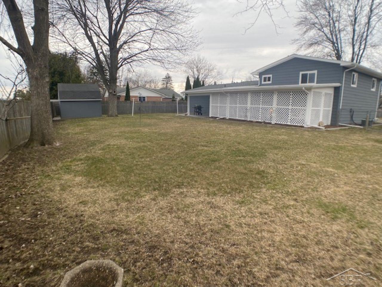 4851 Locust Road Saginaw, MI 48604 - Photo 30 of 31 50169953-5f736c2f-c777-416b-a786-145454db0c94.JPG