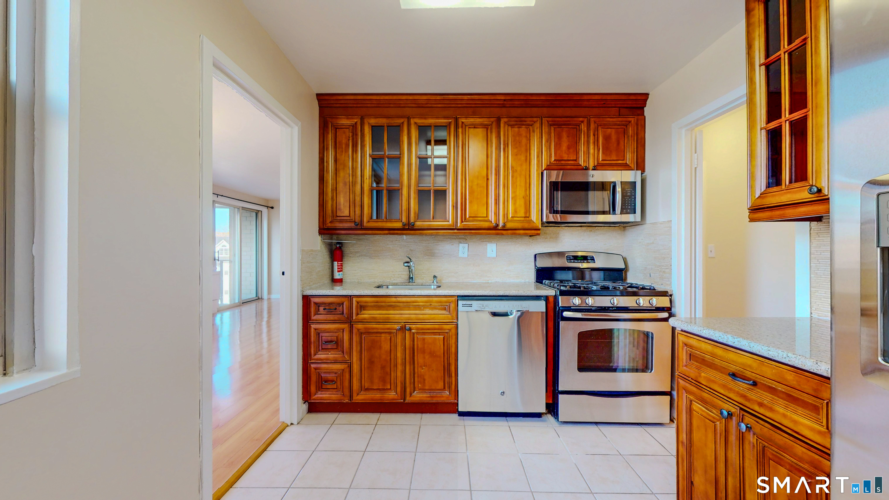 50 Glenbrook Road, Unit 4E Stamford, CT 06902 - Photo 10 of 36