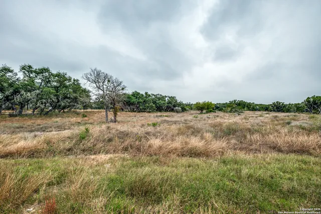 $200,000 | 801 Grand Oaks, Hondo, TX 78861