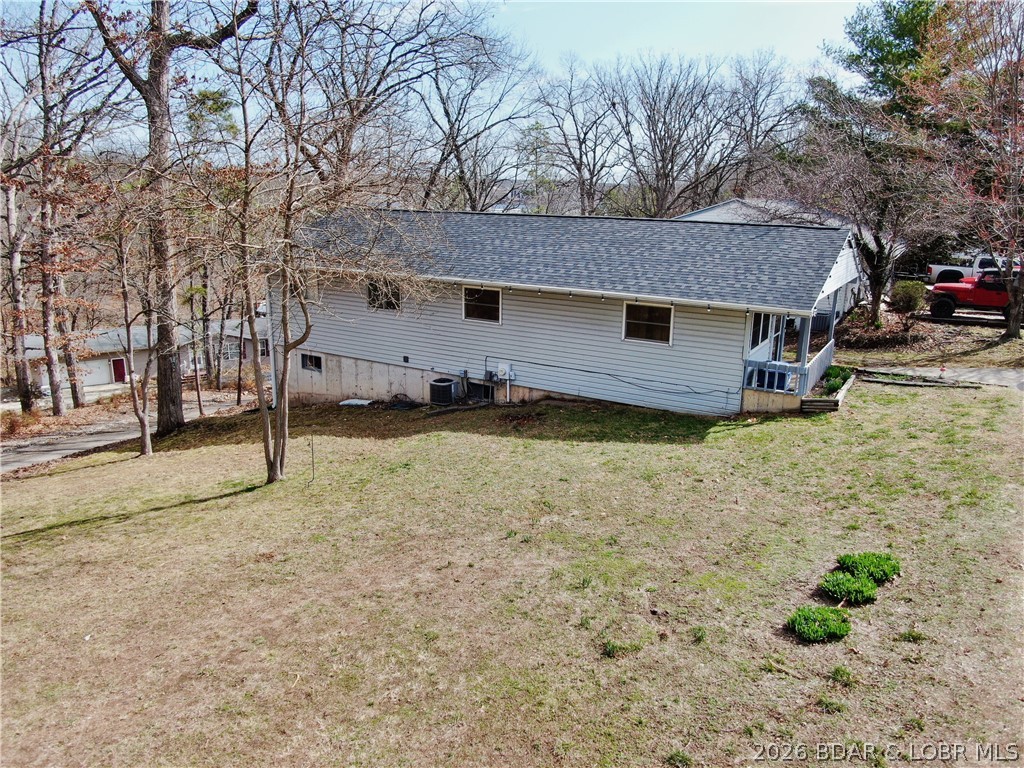 876 Malibu Road Osage Beach, MO 65065 - Photo 30 of 37 Great yard space!