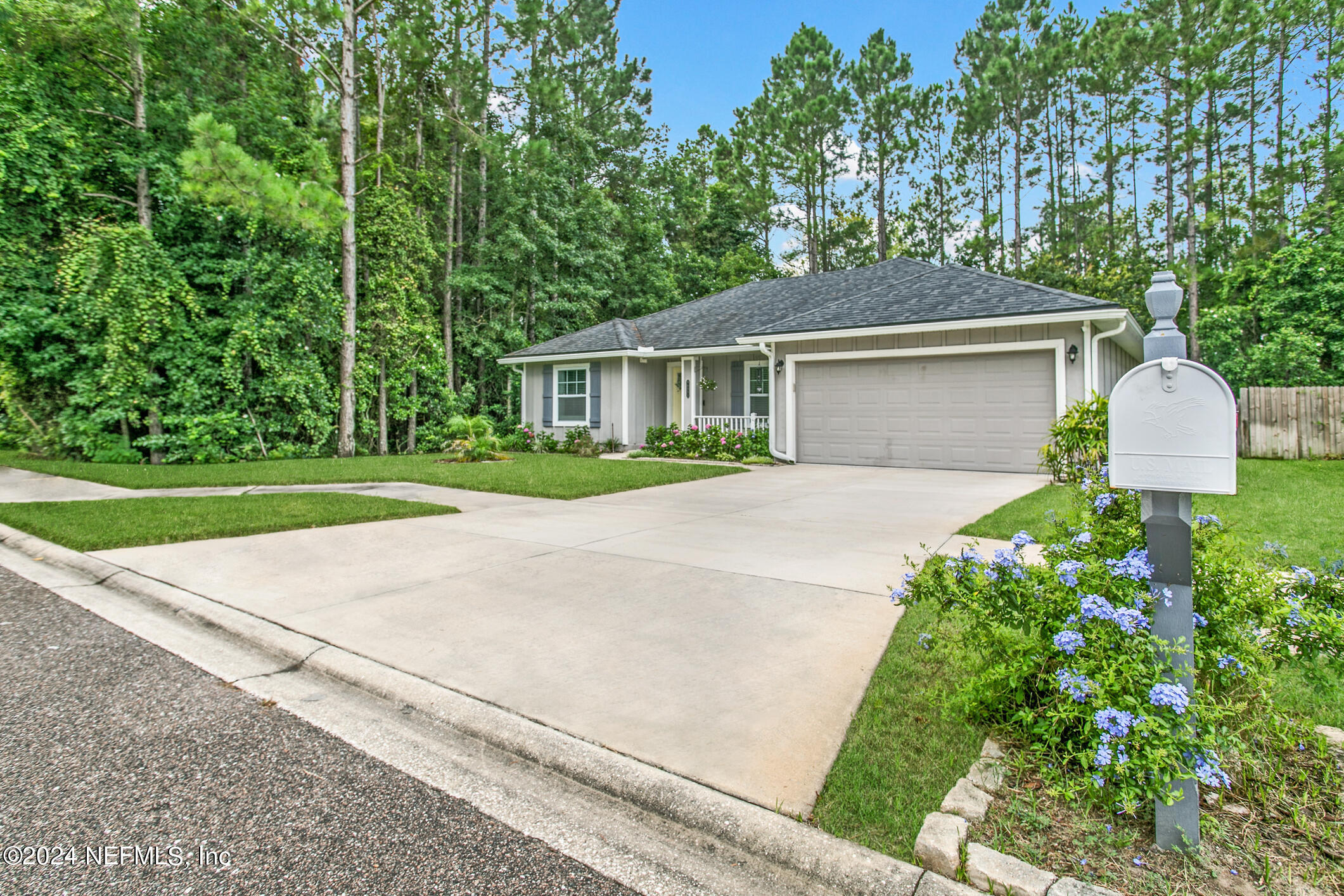 96551 Commodore Point Drive Yulee, FL 32097 - Photo 2 of 30 96551 Commodore Pl (5)