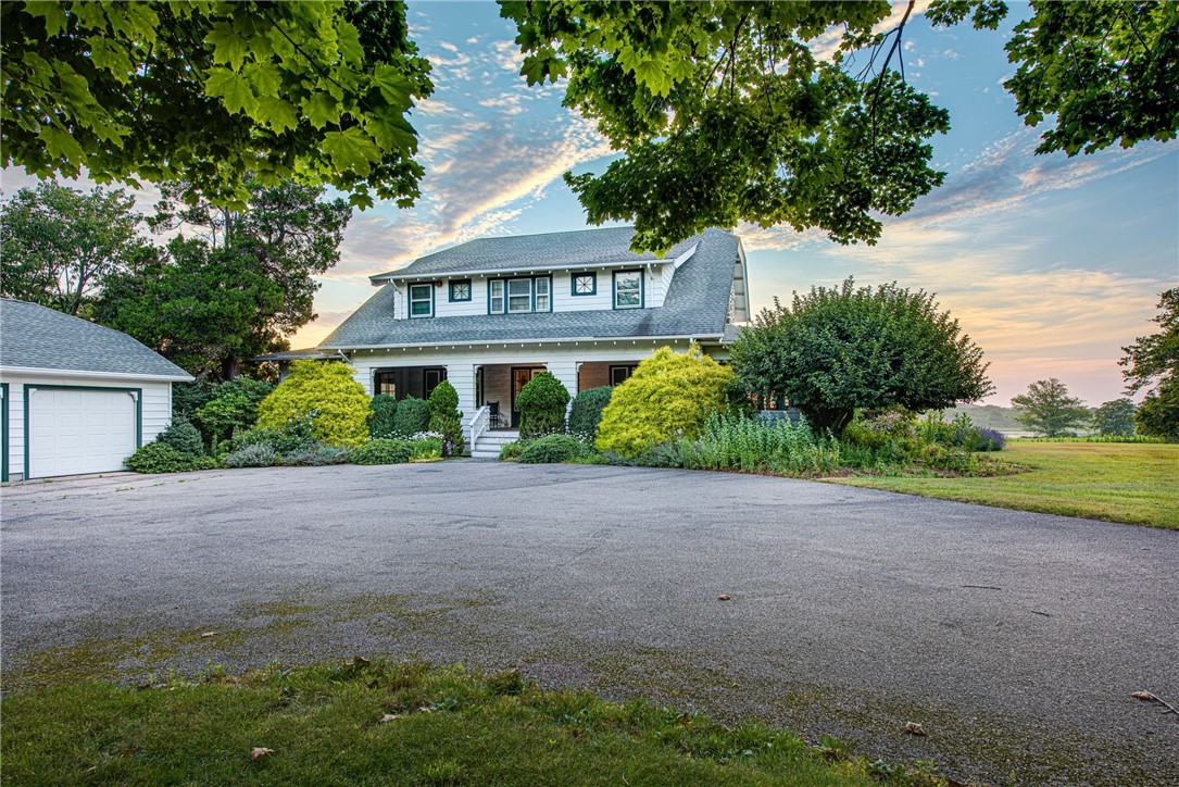 229 Boston Neck Road Narragansett, RI 02882 - Photo 10 of 50 Driveway entrance w/3 car garage