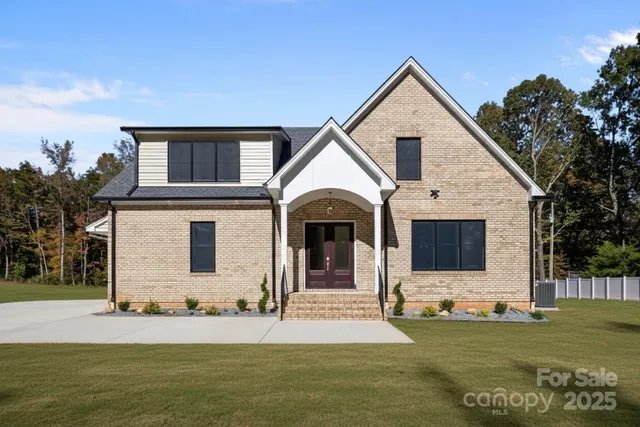 $1,200,000 | 112 Jim Parker Road, Wesley Chapel, NC 28110