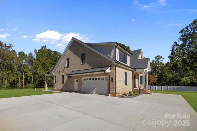 $1,200,000 | 112 Jim Parker Road, Wesley Chapel, NC 28110