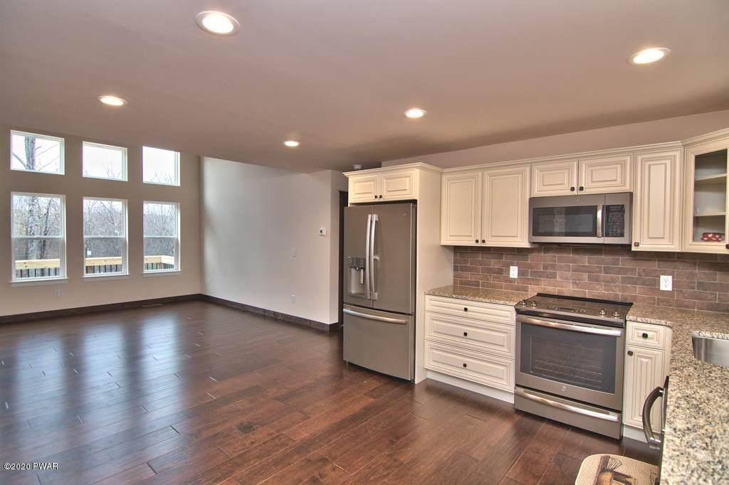 269 West Lakeview Road Lackawaxen, PA 18435 - Photo 52 of 88