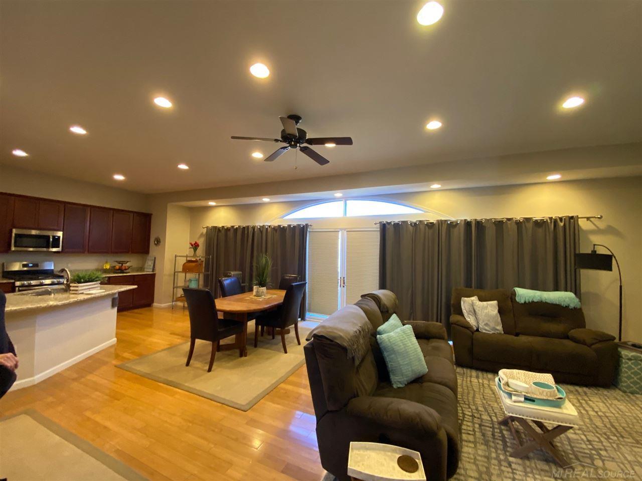 2223 Crystal Drive Rochester, MI 48309 - Photo 5 of 21 50005047-4.JPG