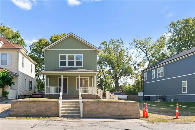 $475,000 | 3717 Brooklyn Avenue, Kansas City, MO 64109