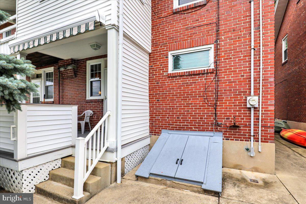 116 North Miller Street Reading, PA 19607 - Photo 7 of 38