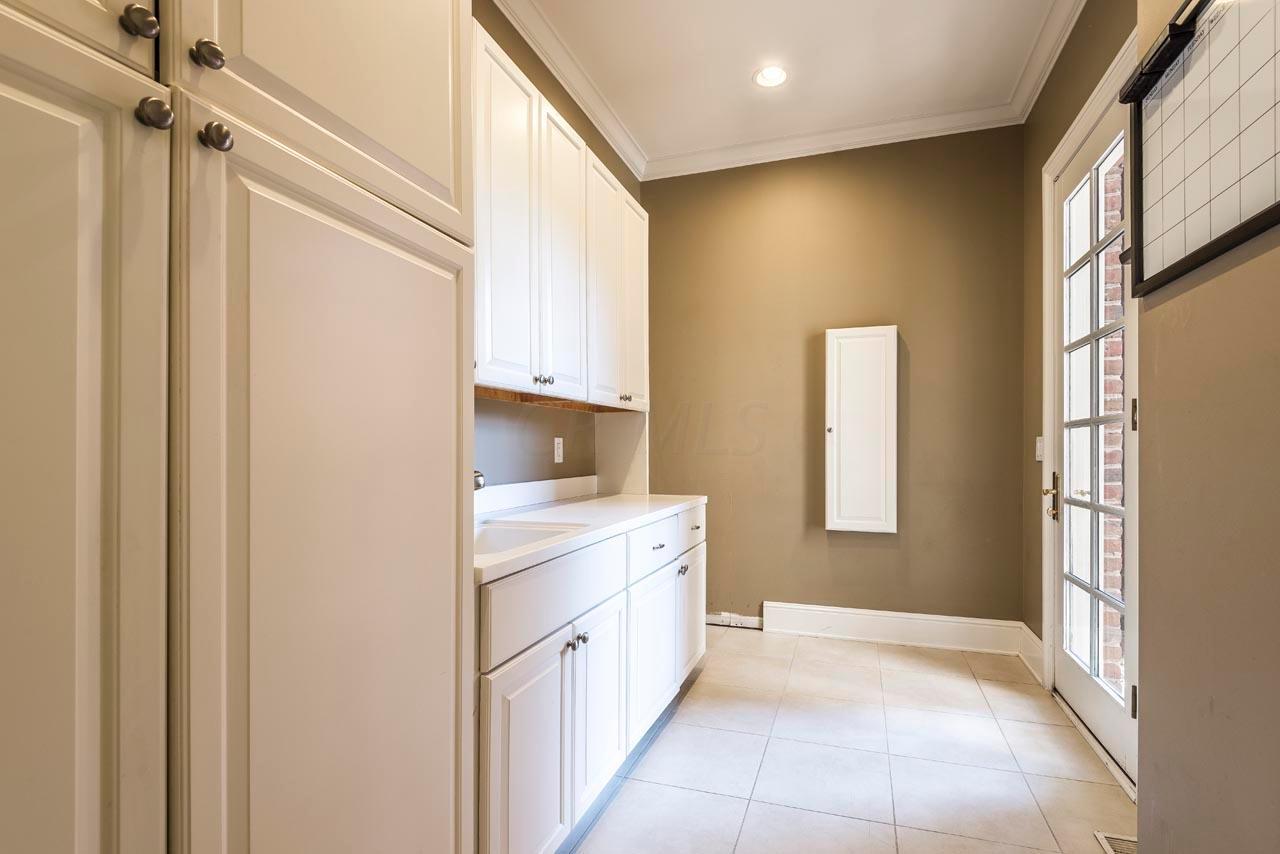 7845 Brandon Road New Albany, OH 43054 - Photo 23 of 78