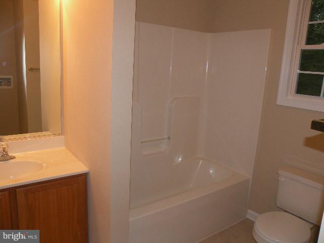 3285 Stingray Road Goldvein, VA 22720 - Photo 13 of 27 Bath