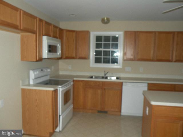 3285 Stingray Road Goldvein, VA 22720 - Photo 24 of 27 Kitchen
